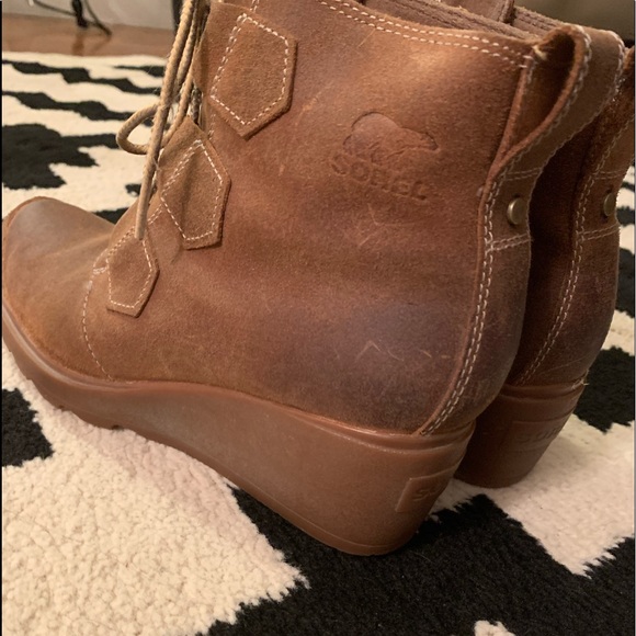 Sorel Toronto Ankle Boots brown wedge heel distressed suede. - Picture 3 of 6